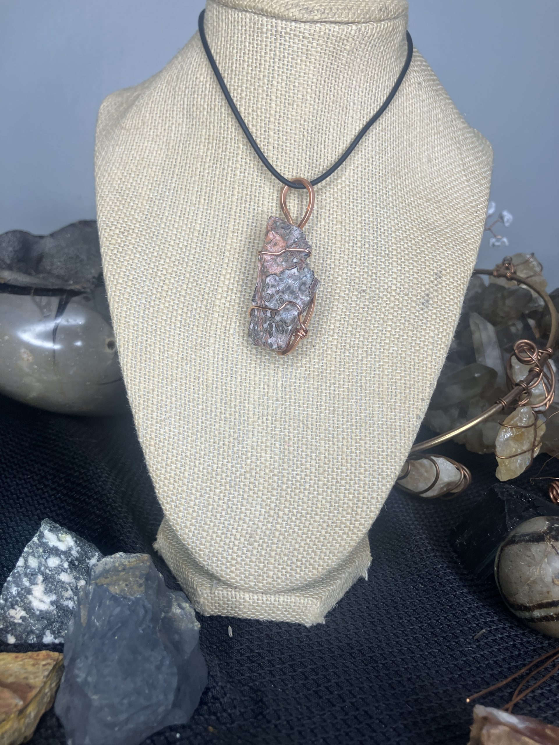 Red Leopard Skin Jasper Weave Necklace - Image 2