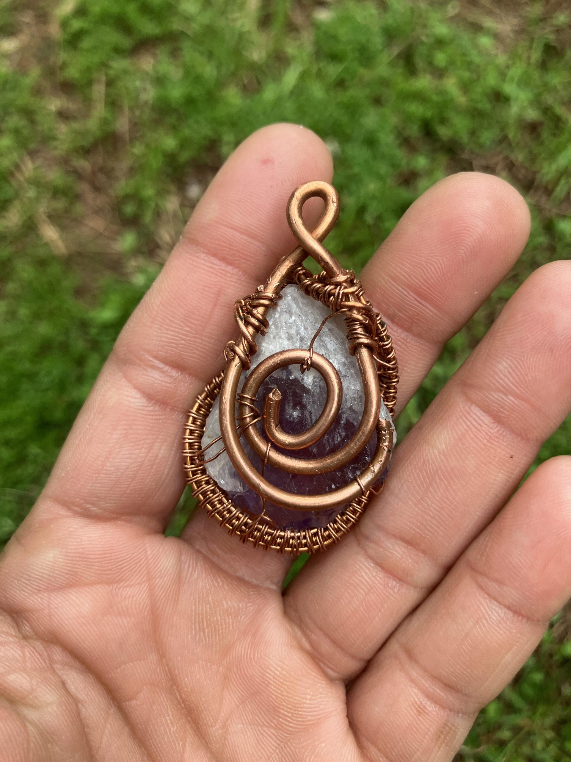 Amethyst Polygon Necklace - Image 3