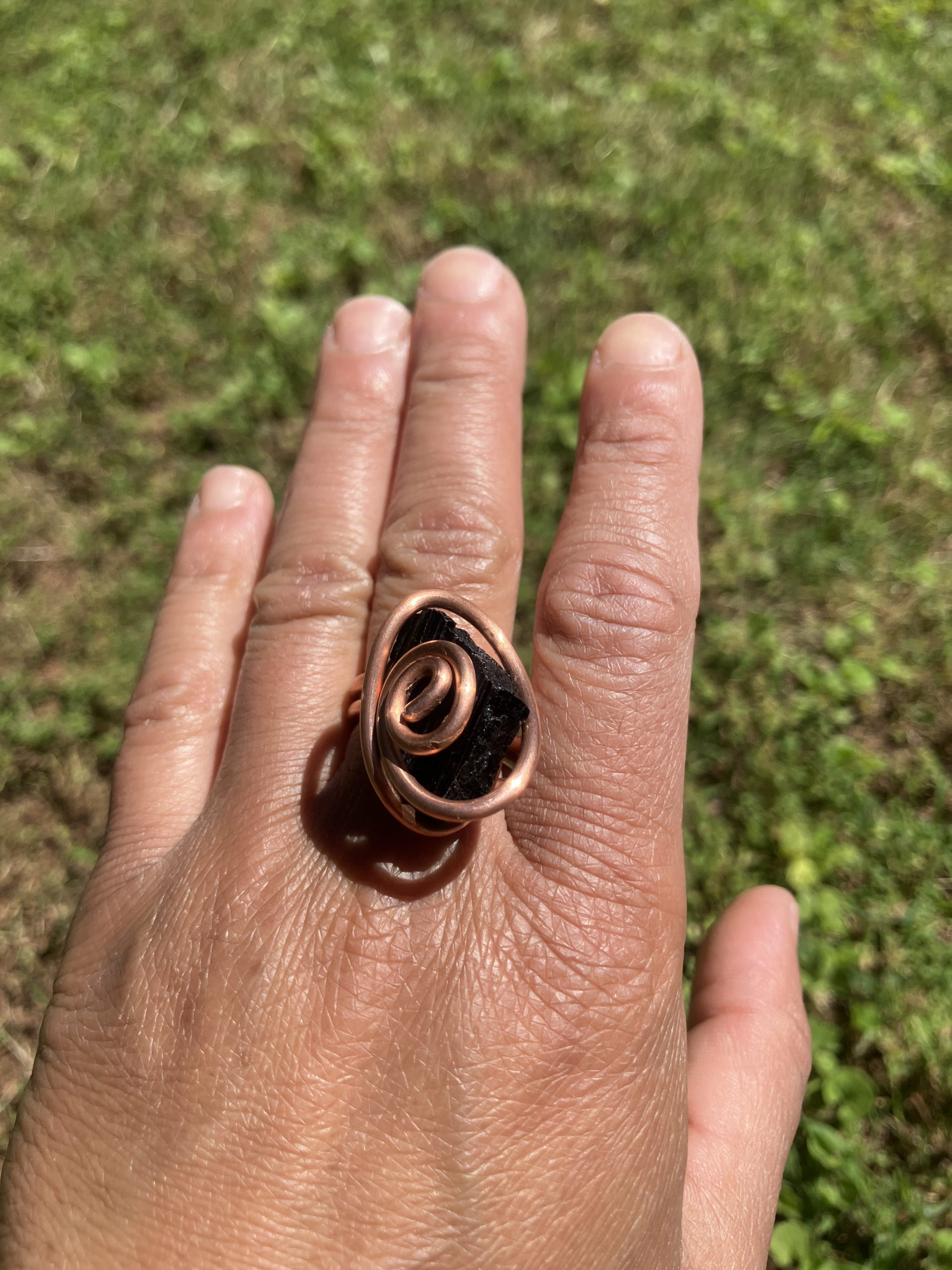 Black Tourmaline Spaceship Ring, Size 8 - Image 4
